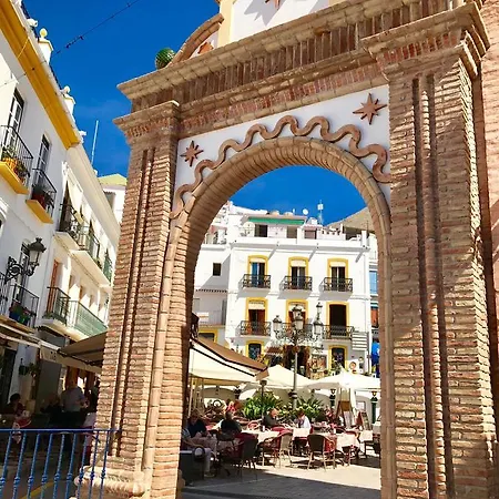 Salamandra Plaza Bed & Breakfast 2*