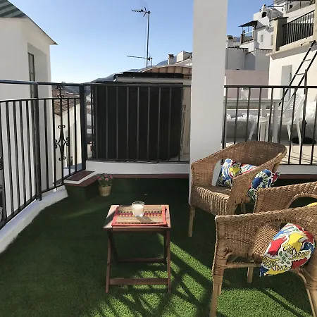 Salamandra Plaza Bed and breakfast 2*