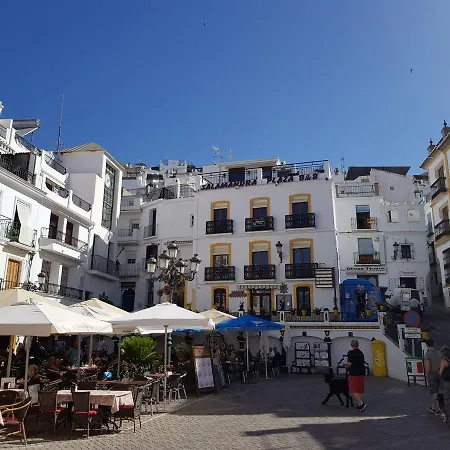 Bed & Breakfast Salamandra Plaza Competa