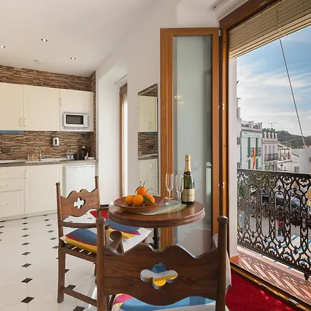 Bed & Breakfast Salamandra Plaza Competa
