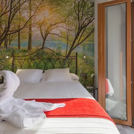 Salamandra Plaza Bed and breakfast 2*