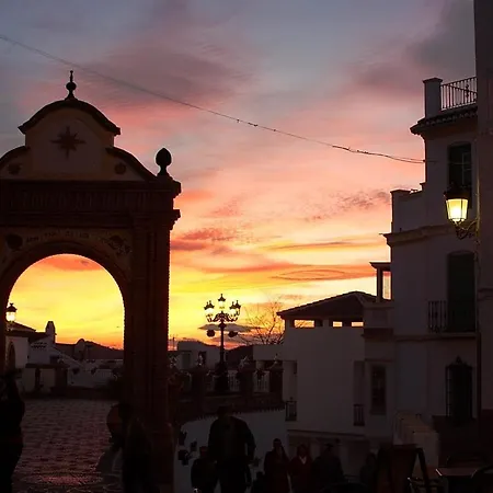 Salamandra Plaza Bed and breakfast 2*